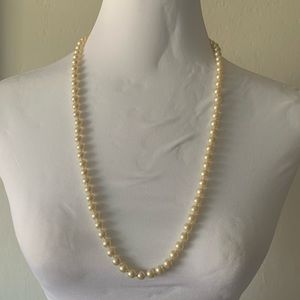 Faux pearl necklace 30”